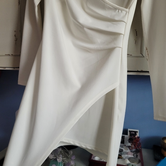 Dress - Picture 3 of 5